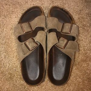 Women’s suede Birkenstock’s
